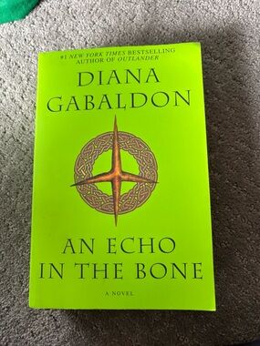 First edition - Book 7 Outlander Series An Echo in the Bone Paperback large